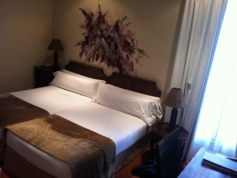 ריבאדסלה Hotel El Jardin De Eugenia מראה חיצוני תמונה