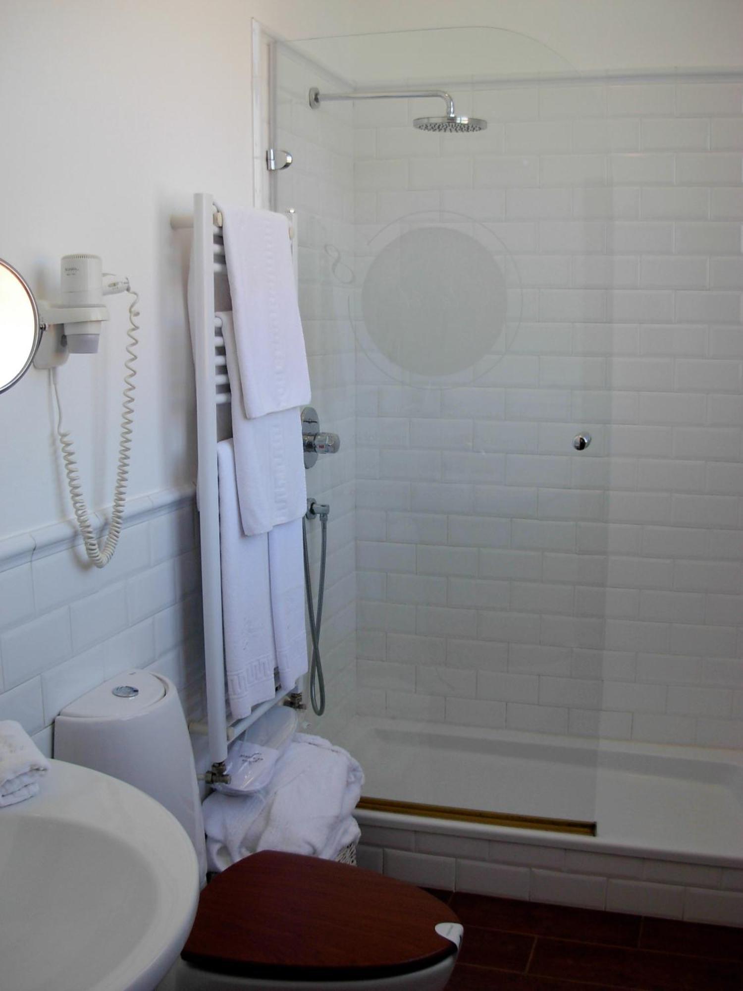 ריבאדסלה Hotel El Jardin De Eugenia מראה חיצוני תמונה