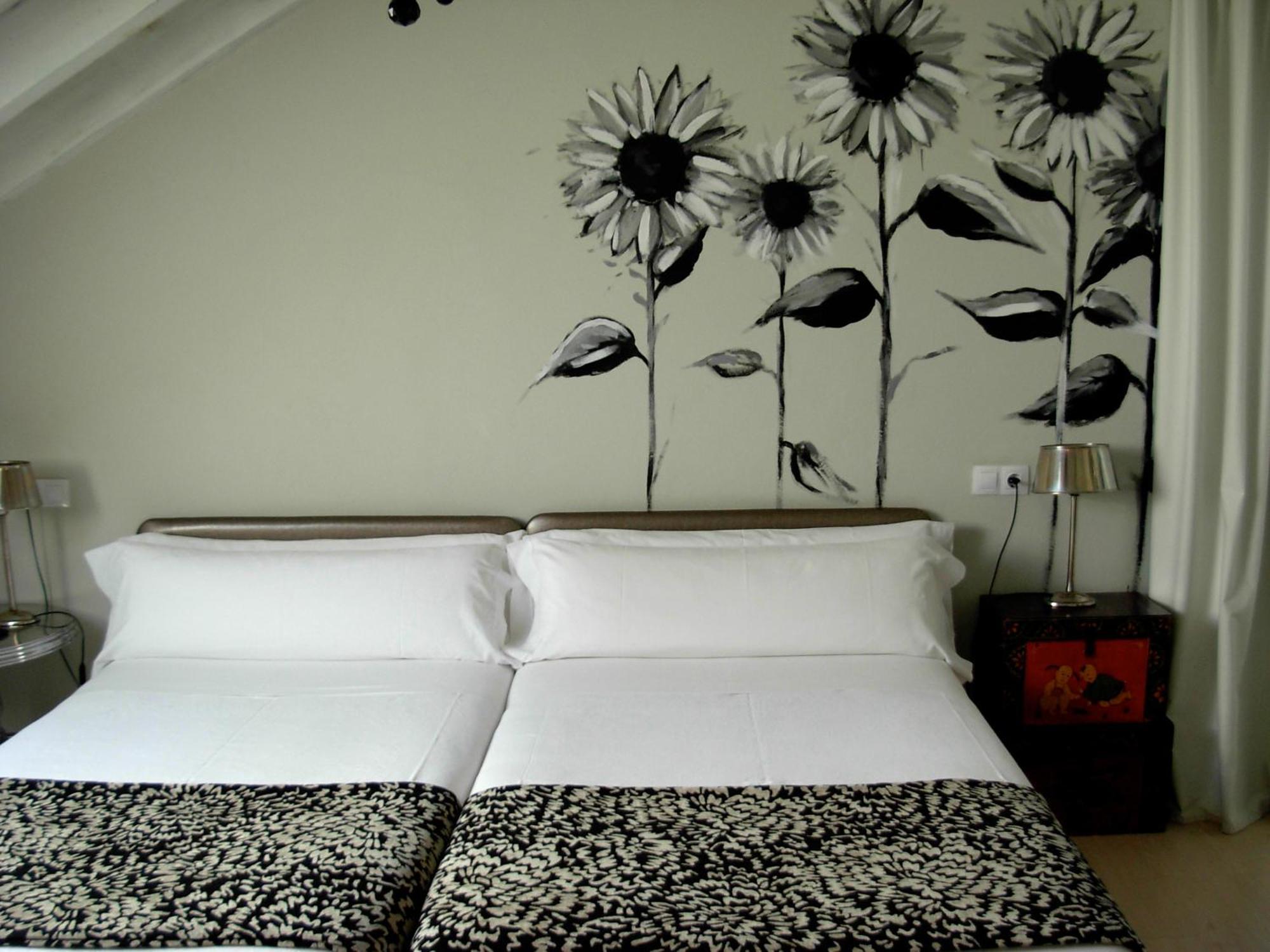 ריבאדסלה Hotel El Jardin De Eugenia מראה חיצוני תמונה